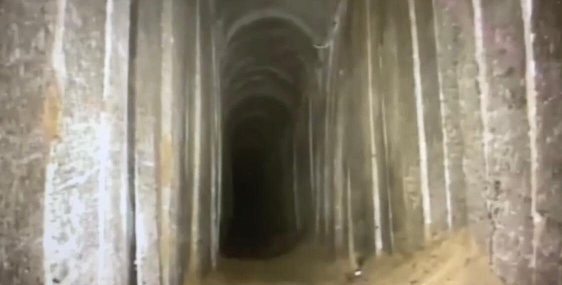 Terrortunnel: Denne Hamas-tunnelen ble funnet 22 etasjer under jorden. Foto: IDF
