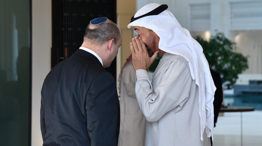 Israels statsminister Naftali Bennett og kronprins i Emiratene Sheikh Mohammed bin Zayed.