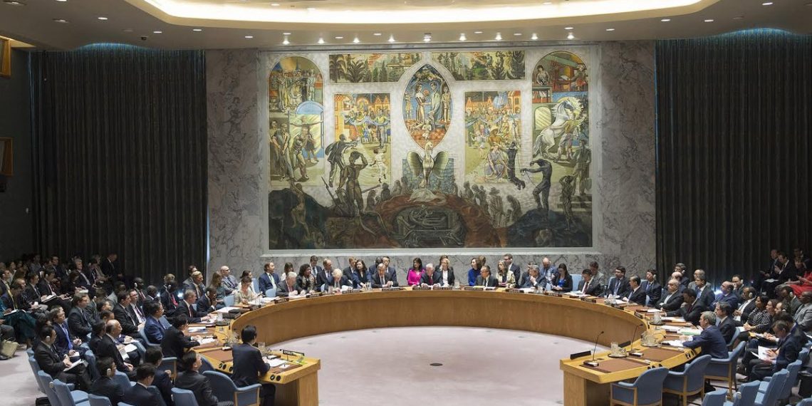 Møte i FNs sikkerhetsråd i 2017. Foto: https://commons.wikimedia.org/wiki/File:United_Nations_Security_Council_-_Meeting_about_DPRK.jpg.