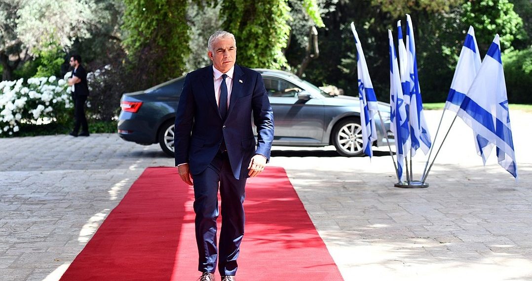 Yair Lapid fungerer nå som statsminister og utenriksminister.  Foto: Wikipedia Commons