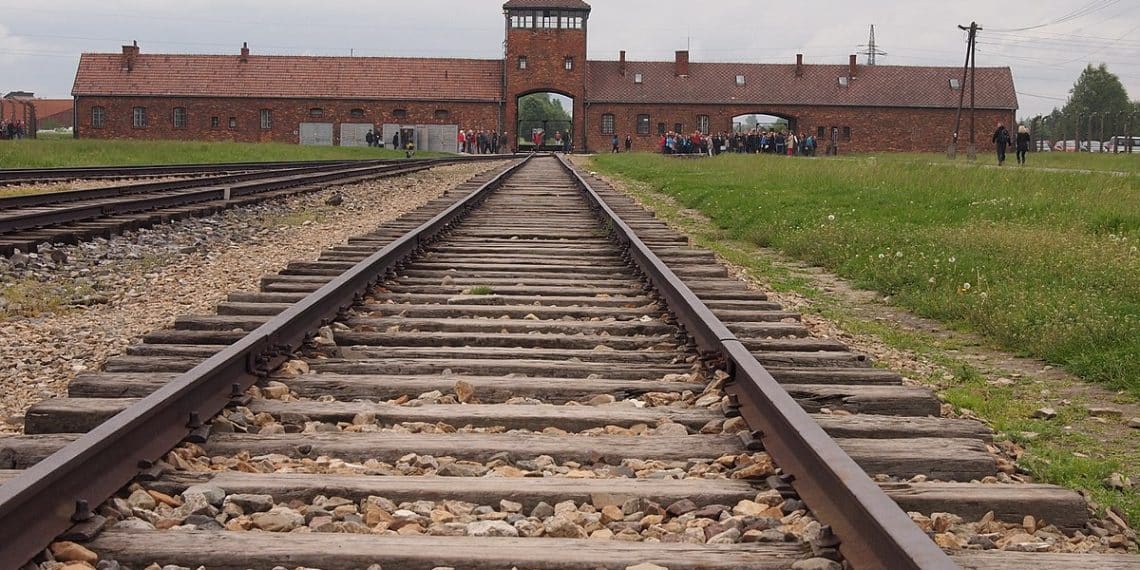 Auschwitz-Birkenau, hvor omkring 1 million jøder ble myrdet av nazistene. Foto: https://www.flickr.com/photos/slapers/14136020459/.