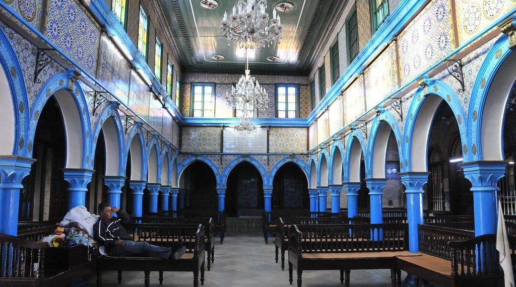 El Ghibra-synagogen. Foto: https://www.flickr.com/photos/t_abdelmoumen/8480818301.